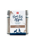 Ein Glas „Fleur des Alpes Gourmet“ geräuchertes Salz mit einem Schweizer Kreuz auf dem Etikett.