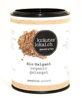 Ein Behälter mit „Bio Galgant“ (Bio-Galgant) Pulver von kräuterlokal.ch.