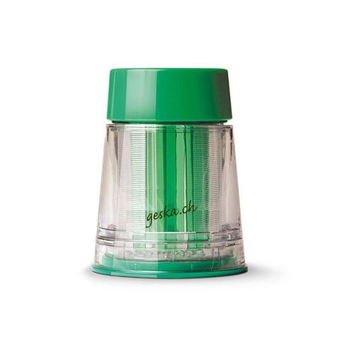 Eine transparente Gewürzmühle aus Kunststoff mit grünem Deckel und Boden.