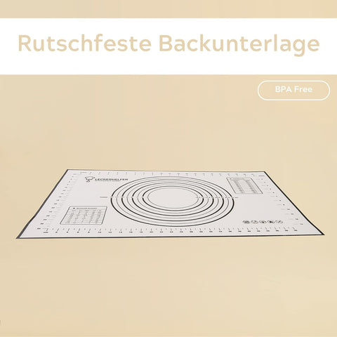 Eine rutschfeste, BPA-freie Leckerhelfer Silikon-Backmatte mit Messmarkierungen und konzentrischen Kreisen, schräg auf einer hellen Oberfläche dargestellt. Der deutsche Text „Rutschfeste Backunterlage“ steht oben.