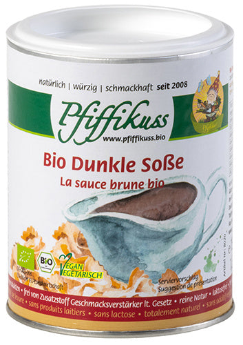 Pfiffikuss „Bio Dunkle Soße“ in einer Dose mit weißem Deckel. Das Etikett zeigt eine Sauciere, Pasta-Illustrationen sowie Bio- und Vegan-Logos.