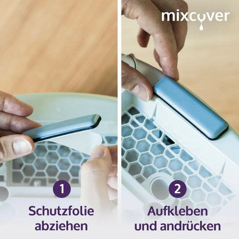 Zwei Schritte zum Anbringen eines blauen Gleiters: Schutzfolie abziehen und aufkleben.